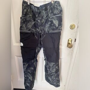 North Face Snow pants for snow /snowboard/ski